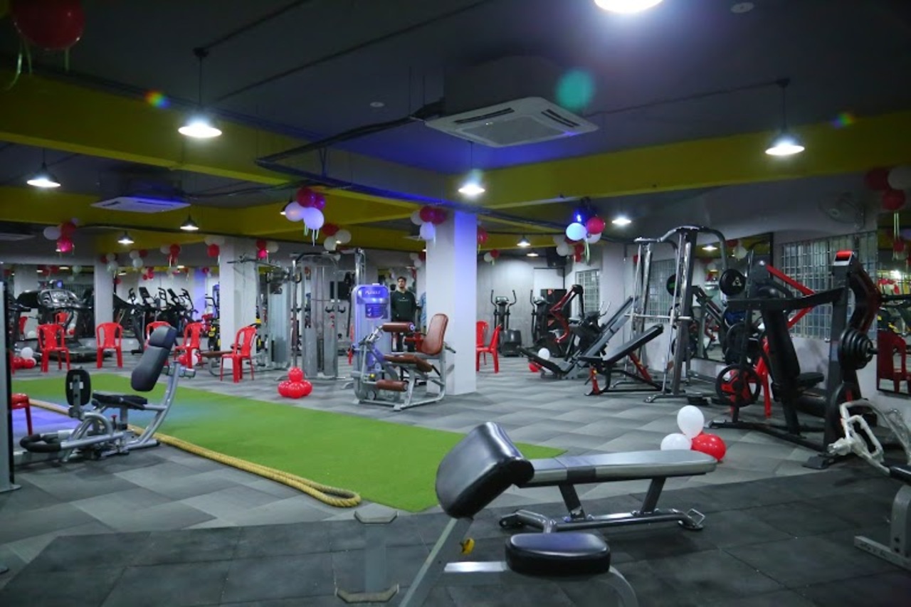 Pump N Pose Gym & Fitness Begumpet in Hyderabad | FITPASS